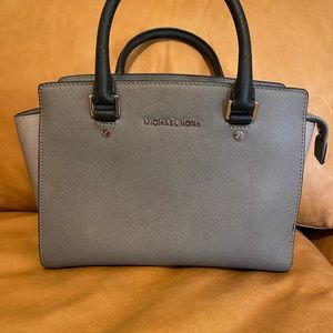 Michael Kors crossbody bag